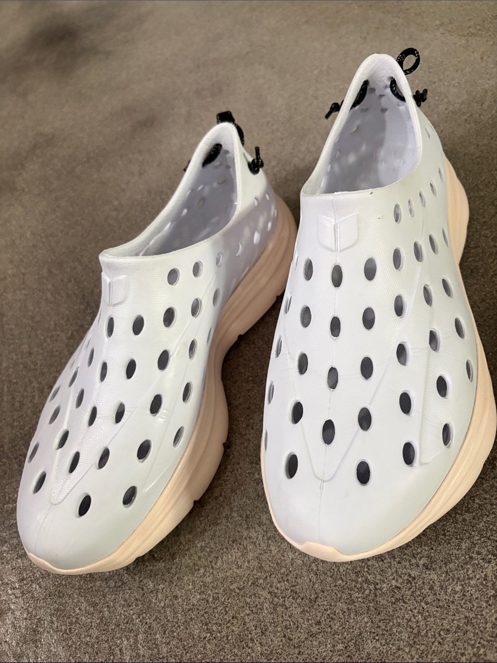 Men’s Kane Footwear (size 10)